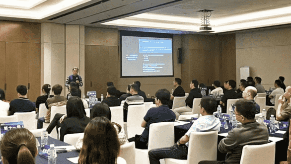 新夏暉冷鏈物流《AIGC與ChatGPT的革命與應用》培訓